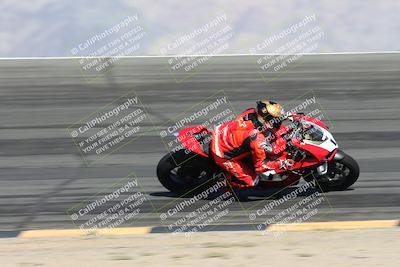 media/May-10-2025-Race Pace (Sat) [[db32fef2da]]/Vested/3-Bowl Set 1 (9am)/